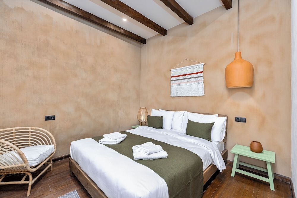 Hameau Mukhrani Classic Double Room, Balcony 3