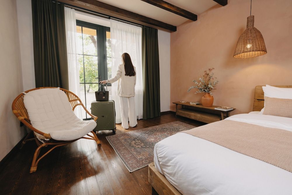 Hameau Mukhrani Standard Double Room, Balcony, Garden View 10