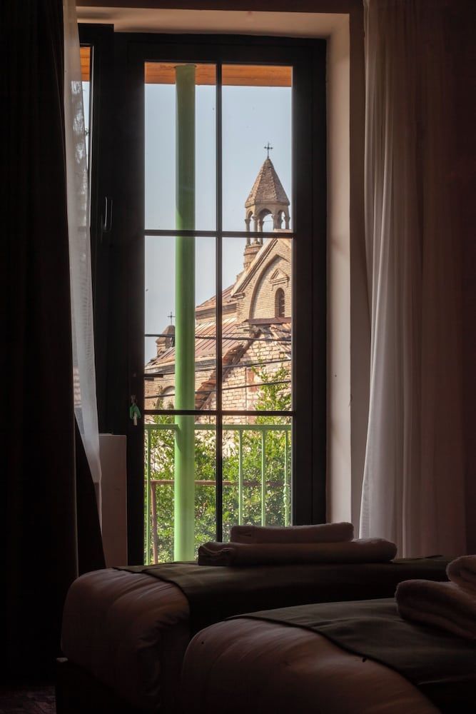 Hameau Mukhrani Standard Twin Room, Balcony, Garden View 10