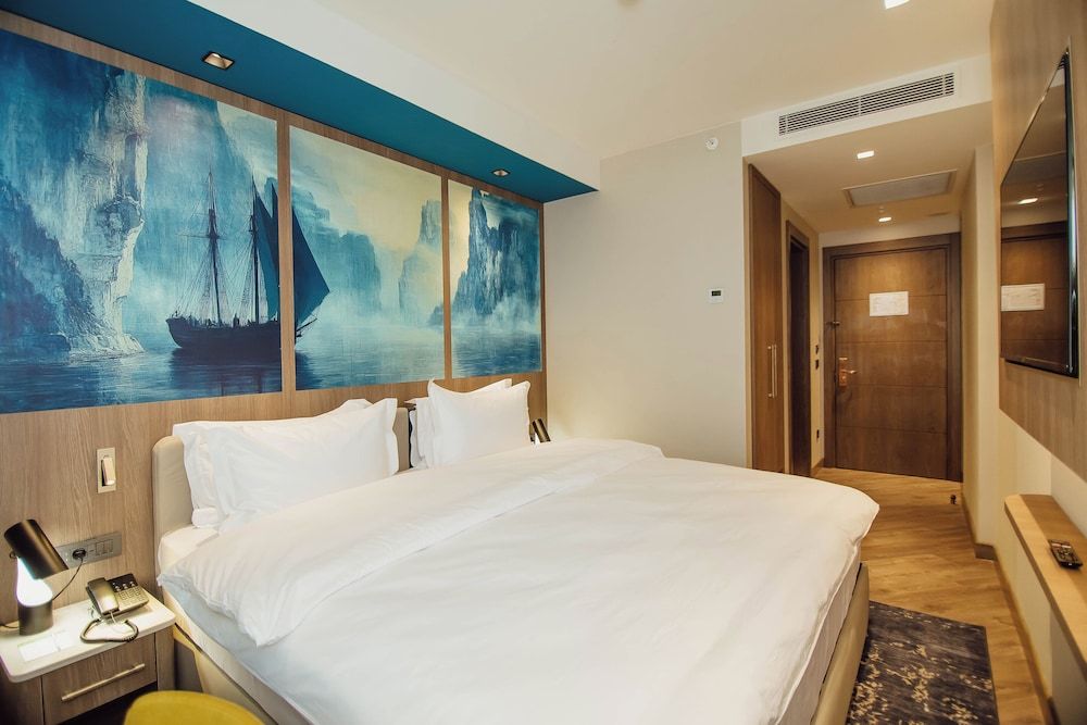 La Quinta by Wyndham Batumi Standard Room 2