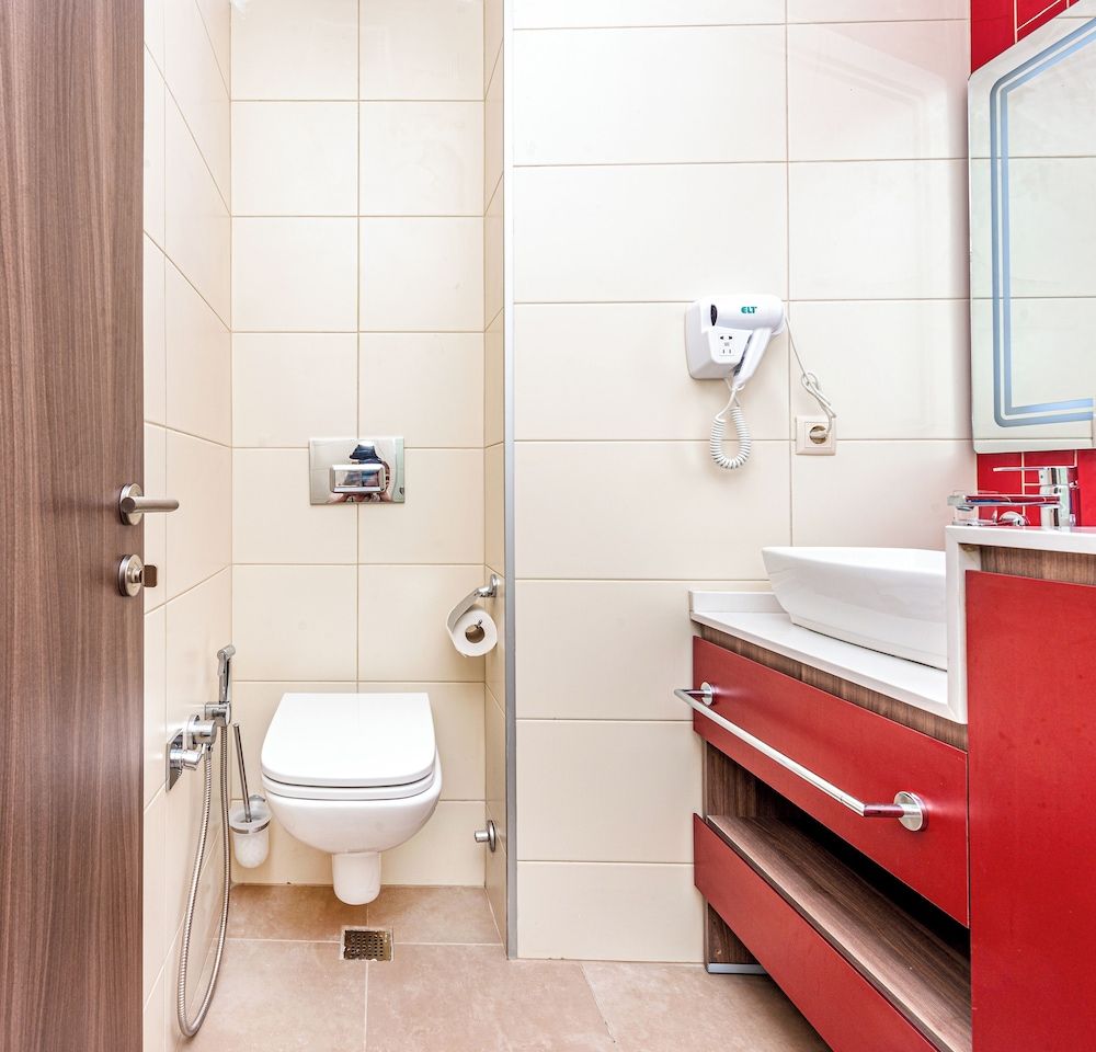 Rainbow Residence Batumi Classic Twin Room 8