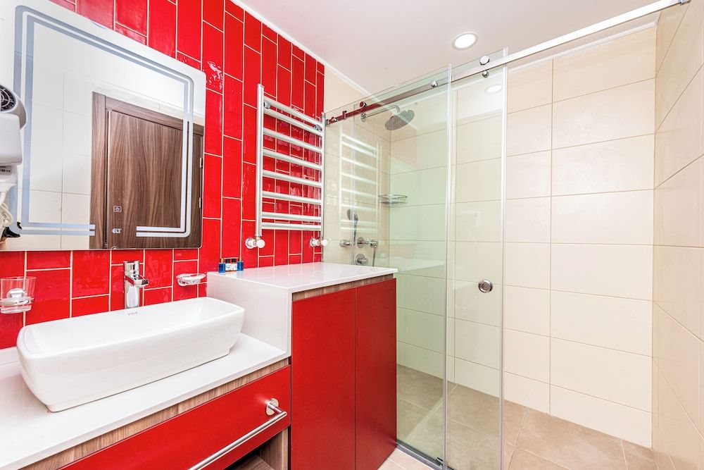 Rainbow Residence Batumi Classic Twin Room 7