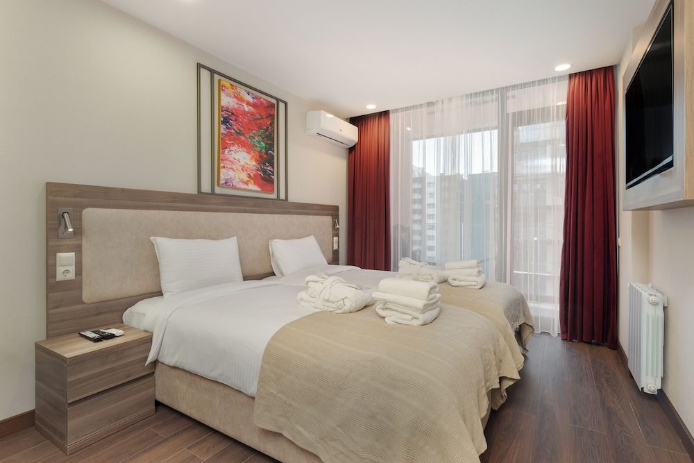 Rainbow Residence Batumi Classic Twin Room 4