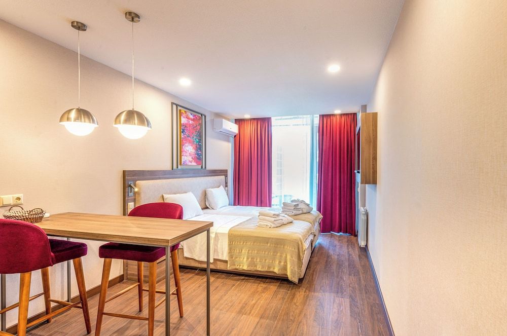 Rainbow Residence Batumi Classic Twin Room 2