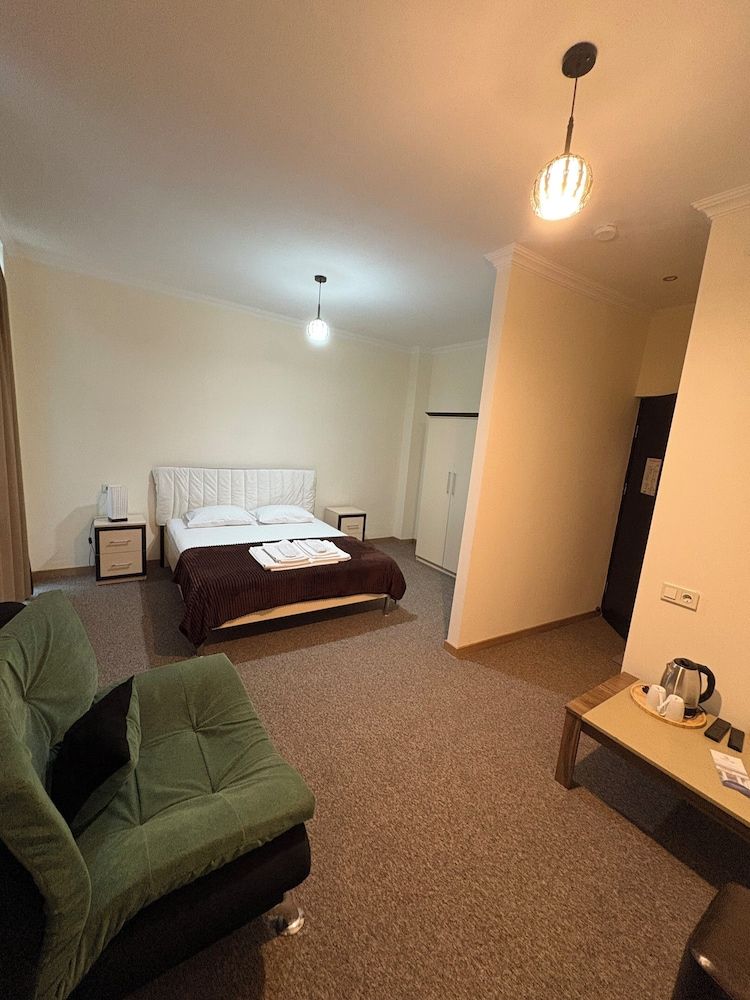 Chill Out Deluxe Double Room 2