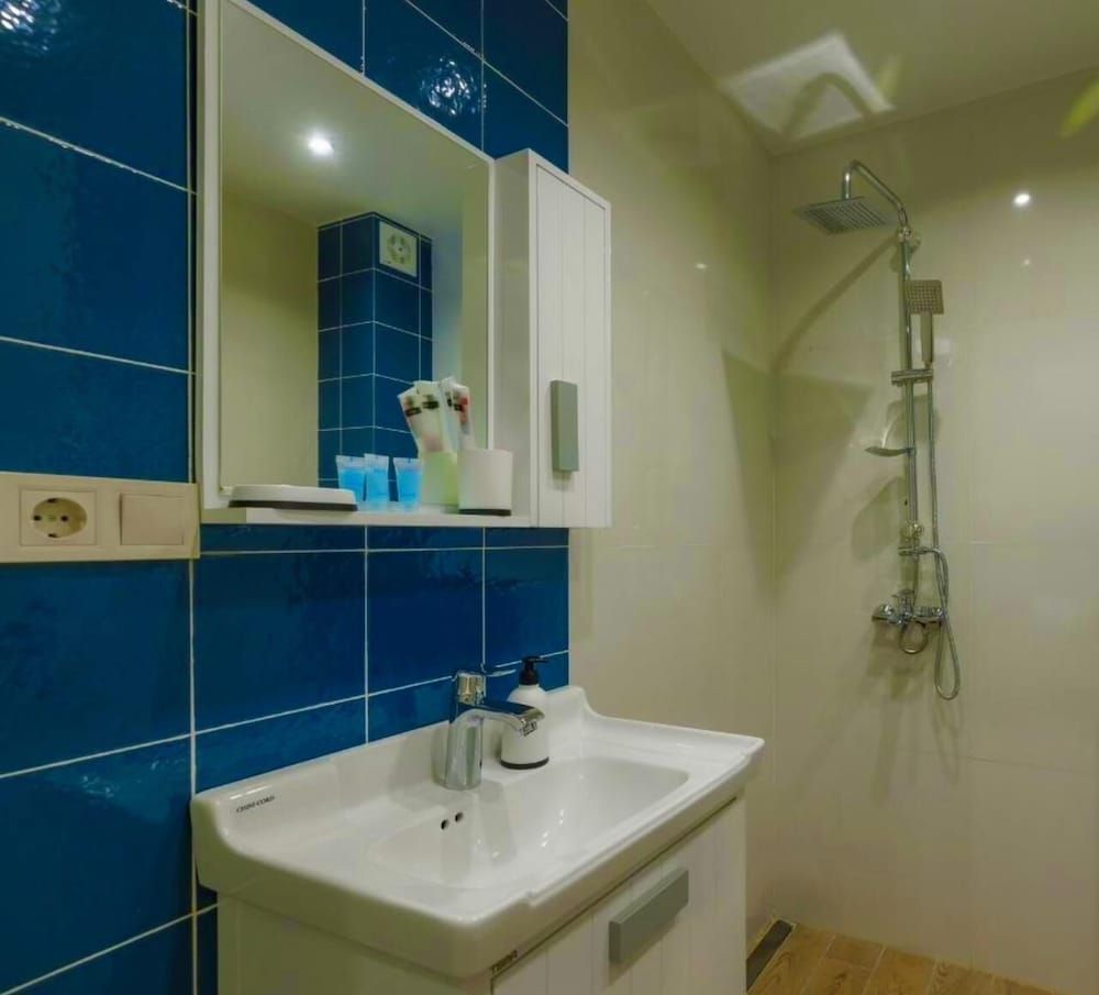 Terrace Kaprovan Classic Apartment, 1 Double Bed with Sofa bed, Beach View 2