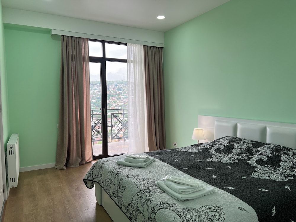 Panorama David Family Apartment, Balcony, City View 3