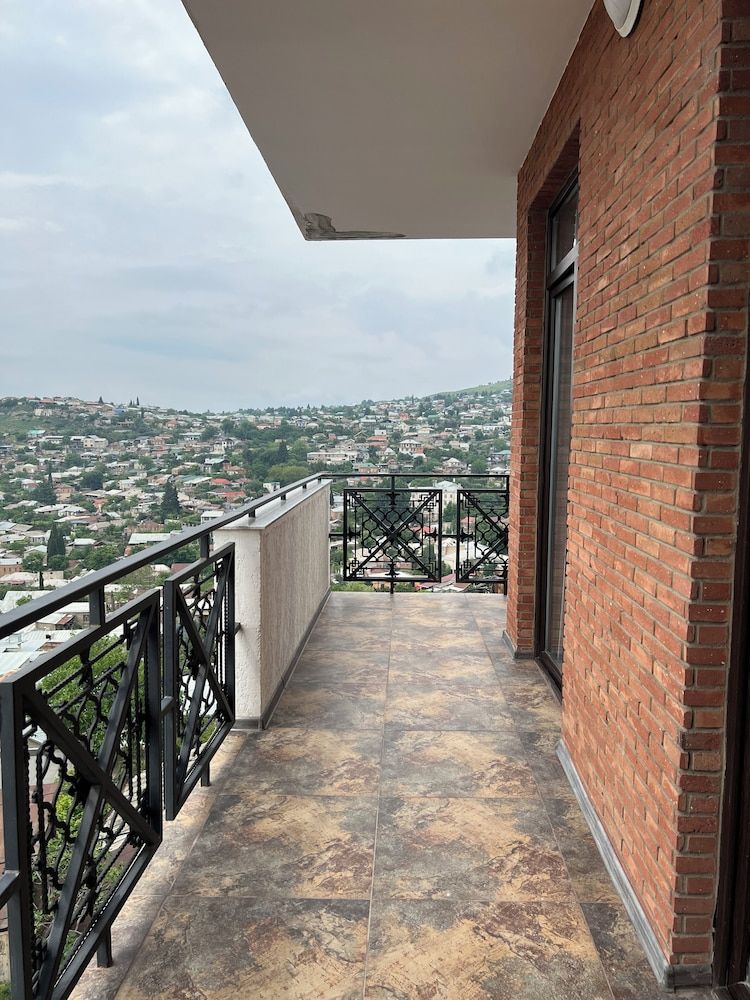 Panorama David Family Apartment, Balcony, City View 6