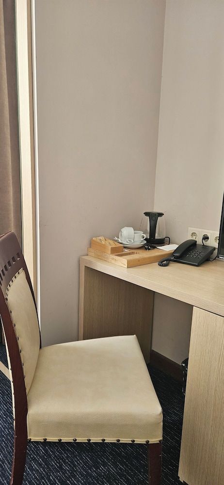 Cruise Hotel Economy Single Room, Courtyard View 6