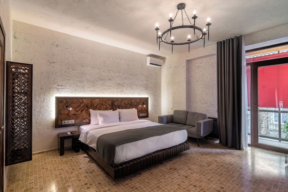 Deluxe Double or Twin Room, Balcony