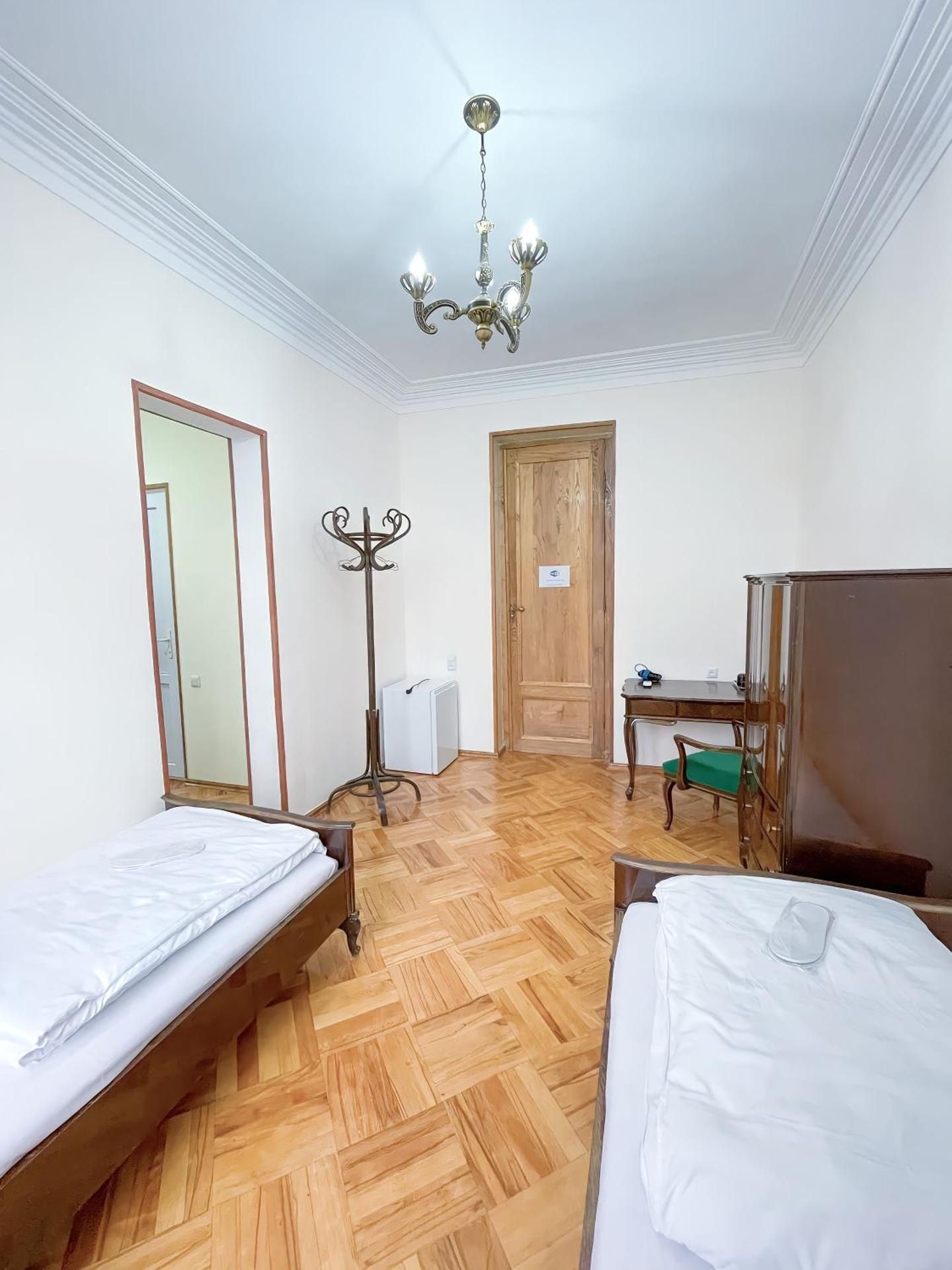 Guest House Top Floor Junior Suite 2