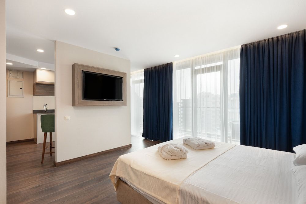 Executive Studio
