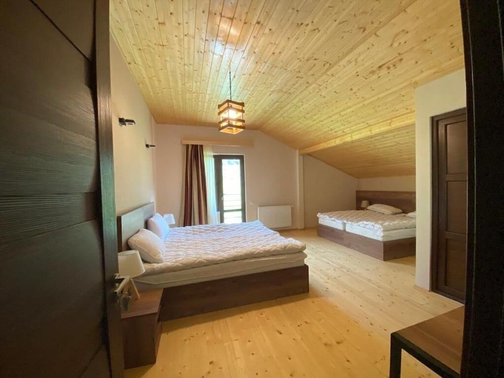 Hotel Axien Kazbegi Classic Quadruple Room