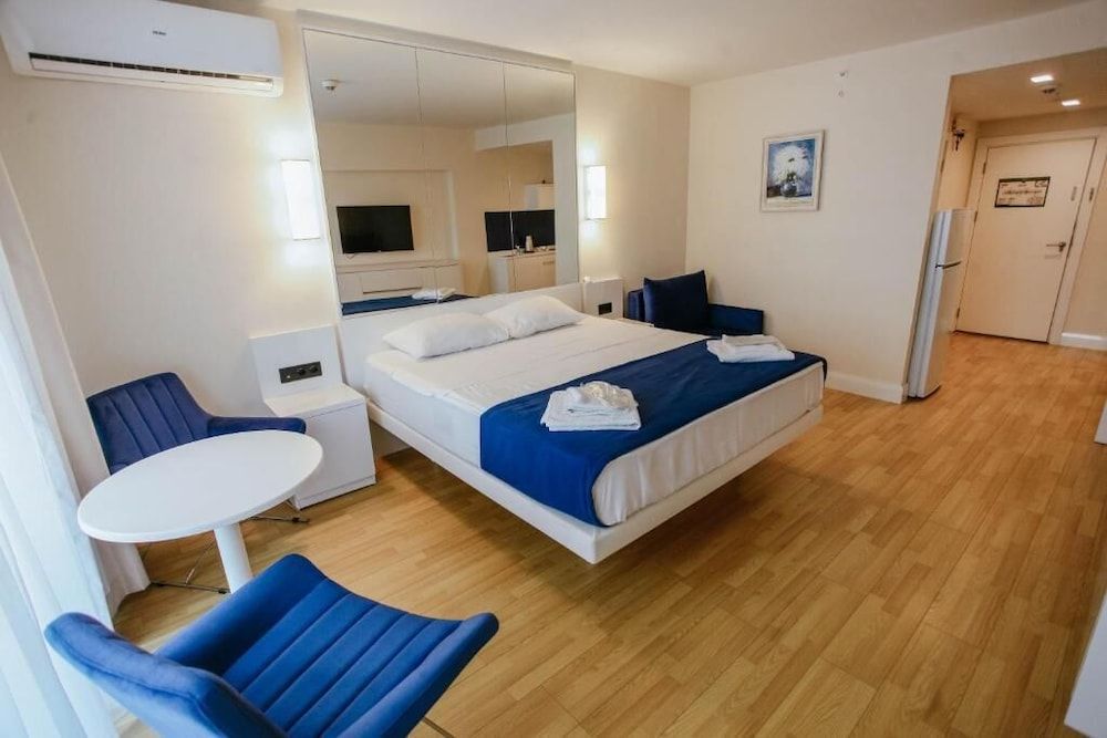 Apartment the Best Batumi City U Mzii Comfort Studio Suite, Non Smoking, Partial Sea View 17