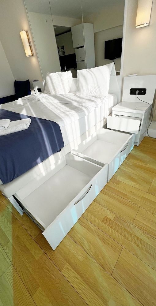 Apartment the Best Batumi City U Mzii Comfort Studio Suite, Non Smoking, Partial Sea View 13