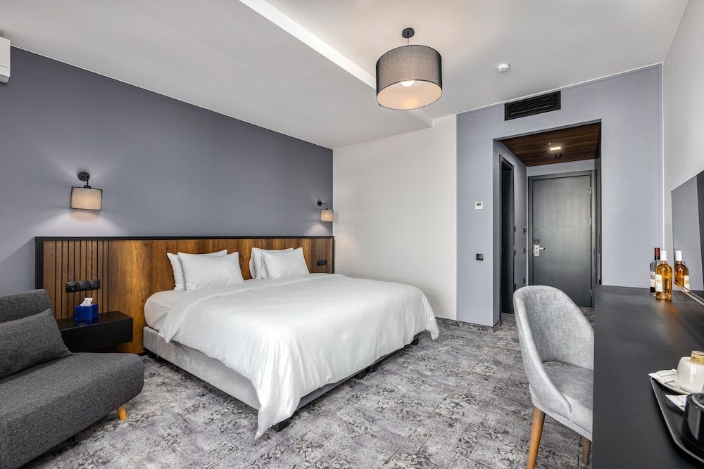 Hotel Qvevrebi Double or Twin Room, Mountain View 3