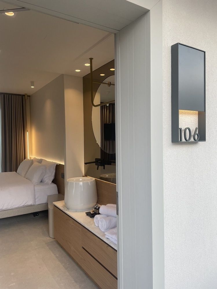 Balance Accommodation Deluxe Double Room, 1 King Bed 8