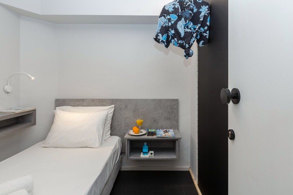Economy Single Room