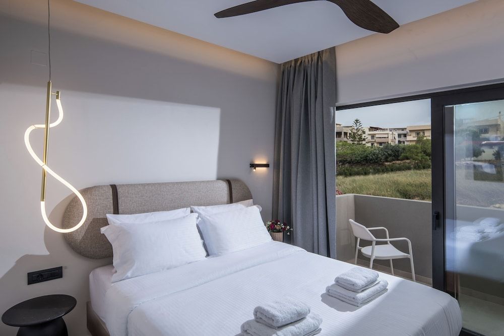 Vaya Suites by Omilos Hotels Senior Suite 4