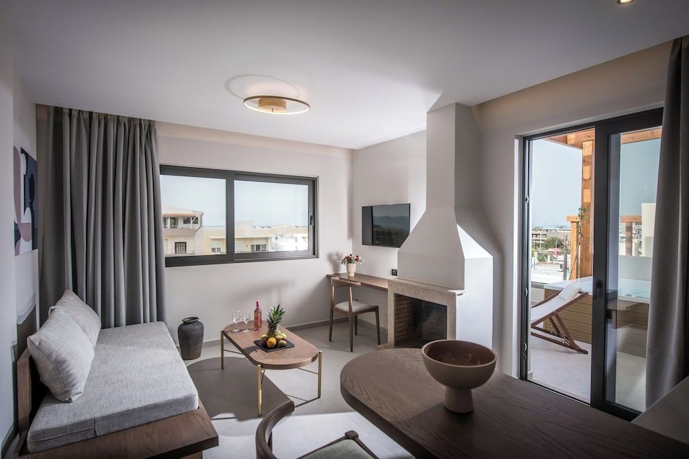 Vaya Suites by Omilos Hotels Senior Suite 10