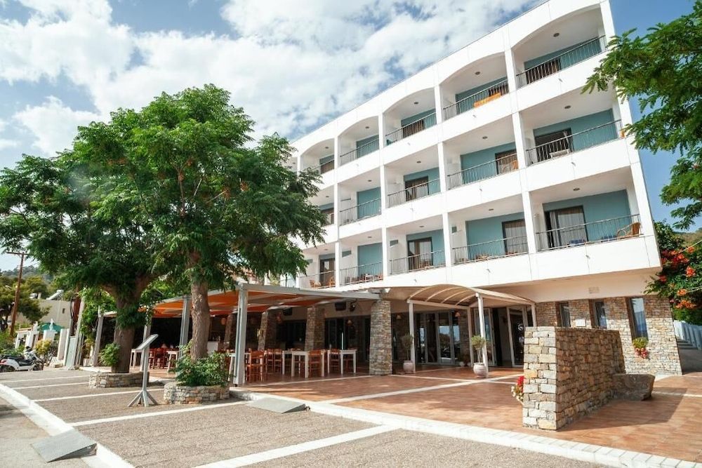 HOTEL PAVLOU