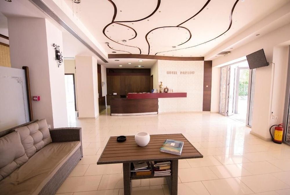HOTEL PAVLOU