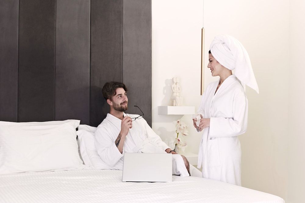 Atlas Suites Standard Double Room 5