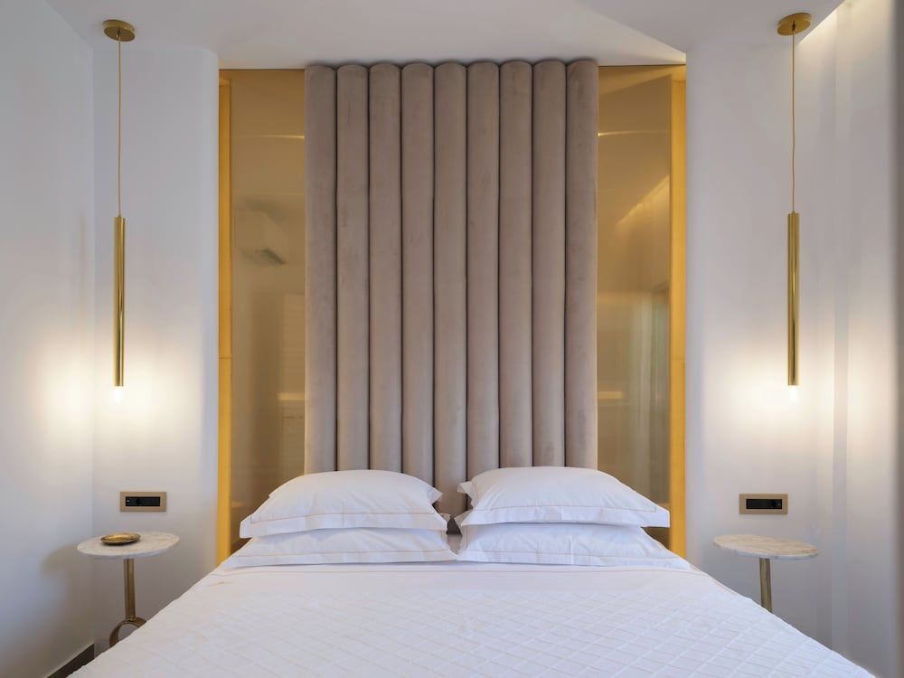 Deluxe Family Two Bedroom Suite with Sea View