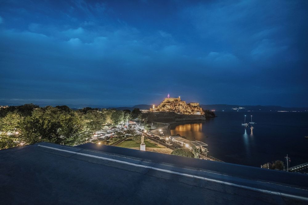 Old Fortress View Roof Top Apartment by Konnect Superior Apartment, Sea View 6