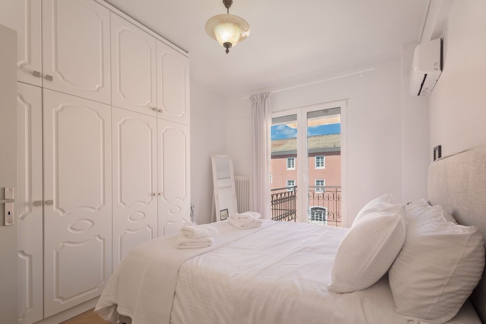 Old Fortress View Roof Top Apartment by Konnect