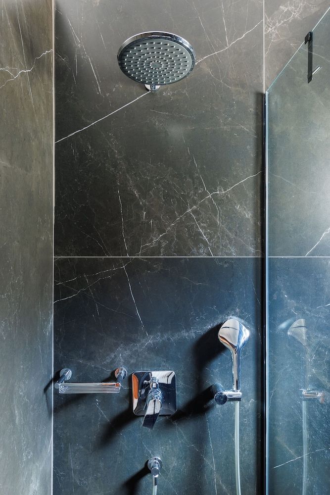 The View Panoramic Double or Twin Room, Lake View 12