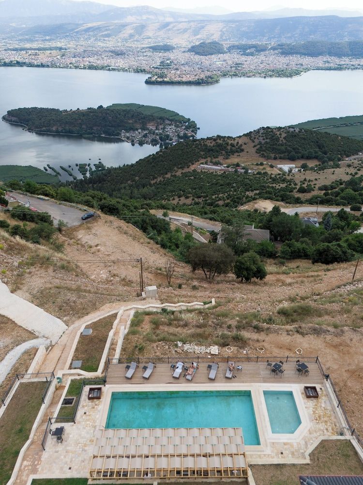 The View Panoramic Double or Twin Room, Lake View 8