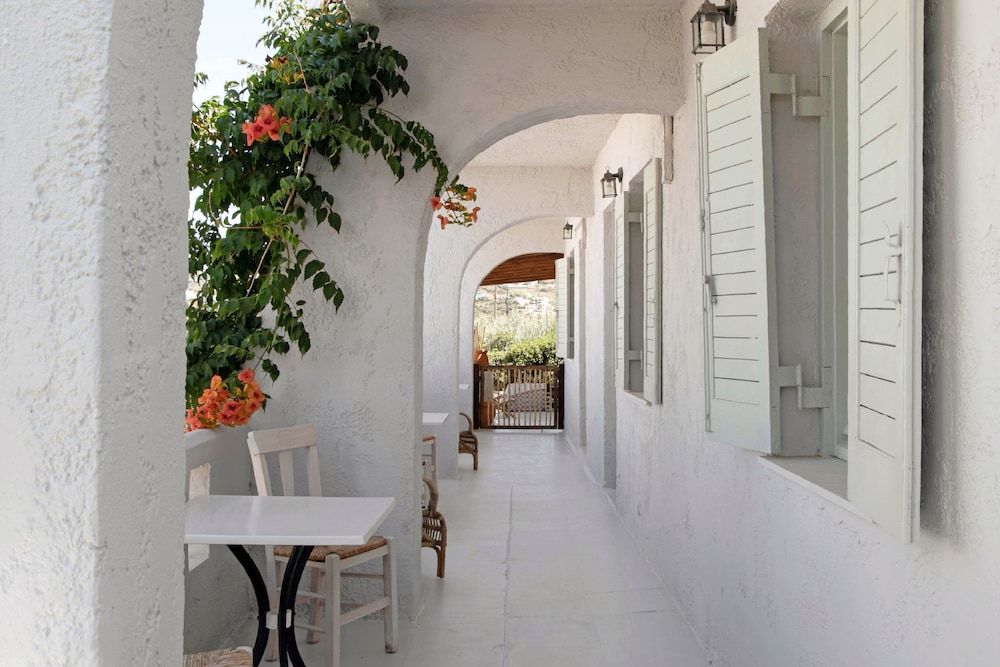 Thalia Bloom Villa Apartments Standard Twin Room, Garden View 2