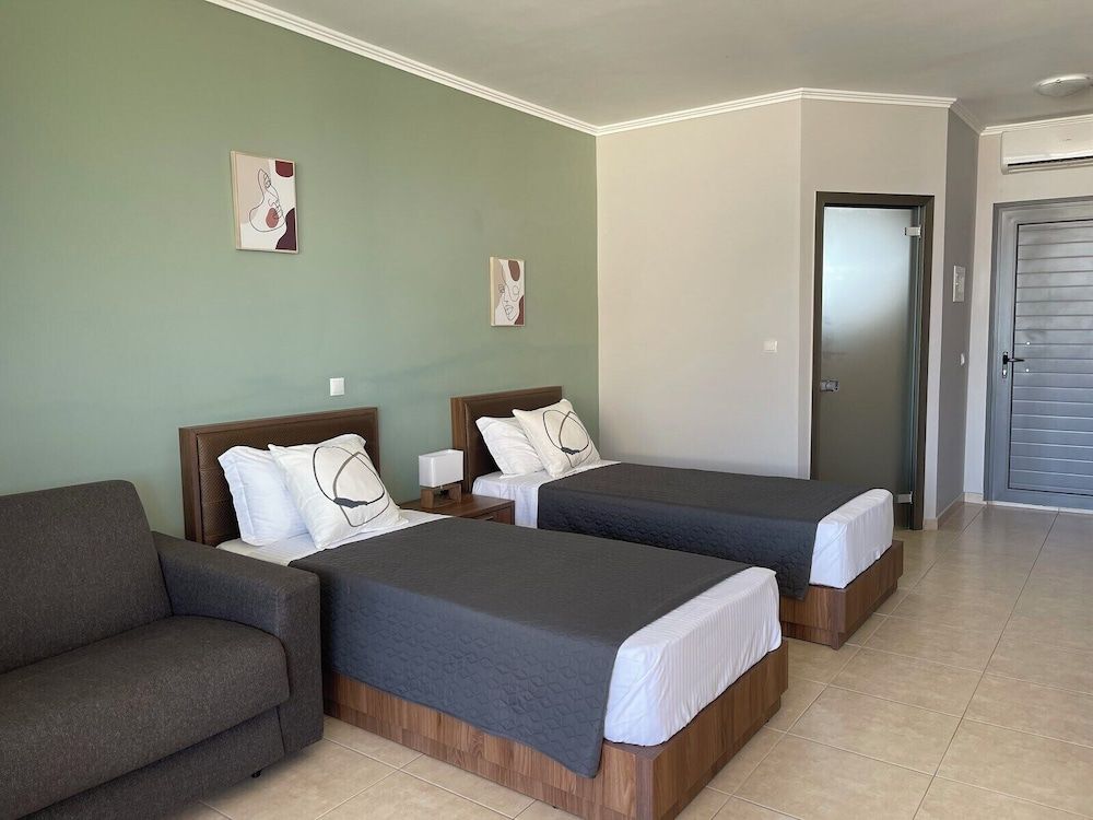 Superior Double Room SIngle Beds