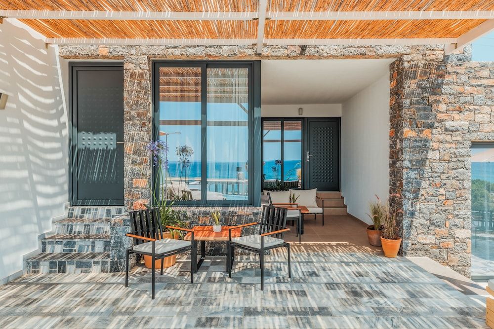 Apartment 4