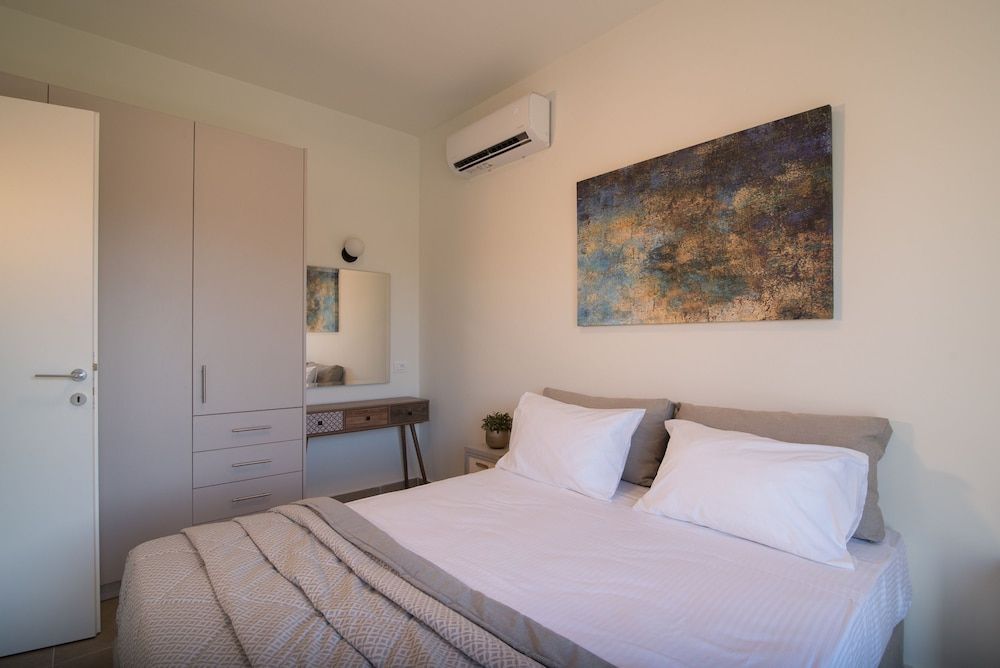 Basic Apartment