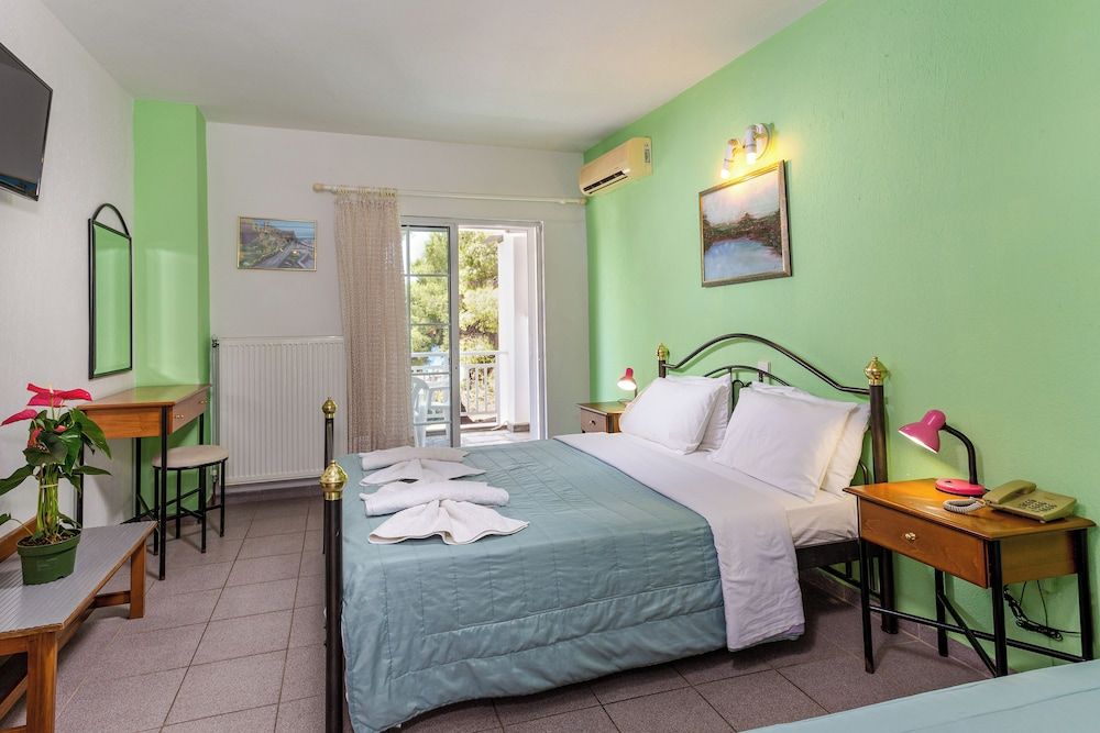 Hotel Melissa Gold Coast Studio, Garden View 2