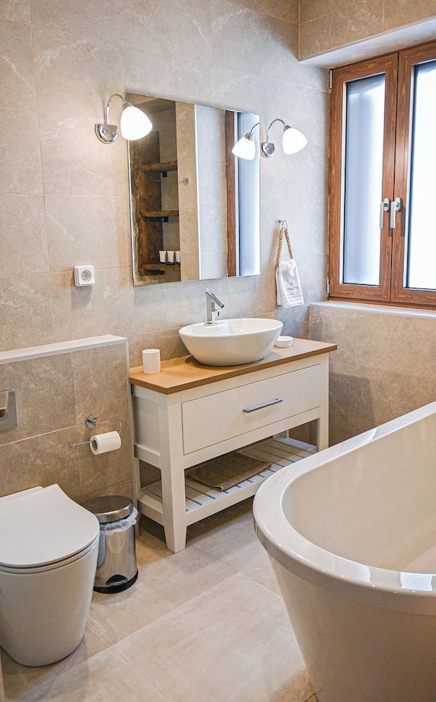 KOMODY Family Apartment 10