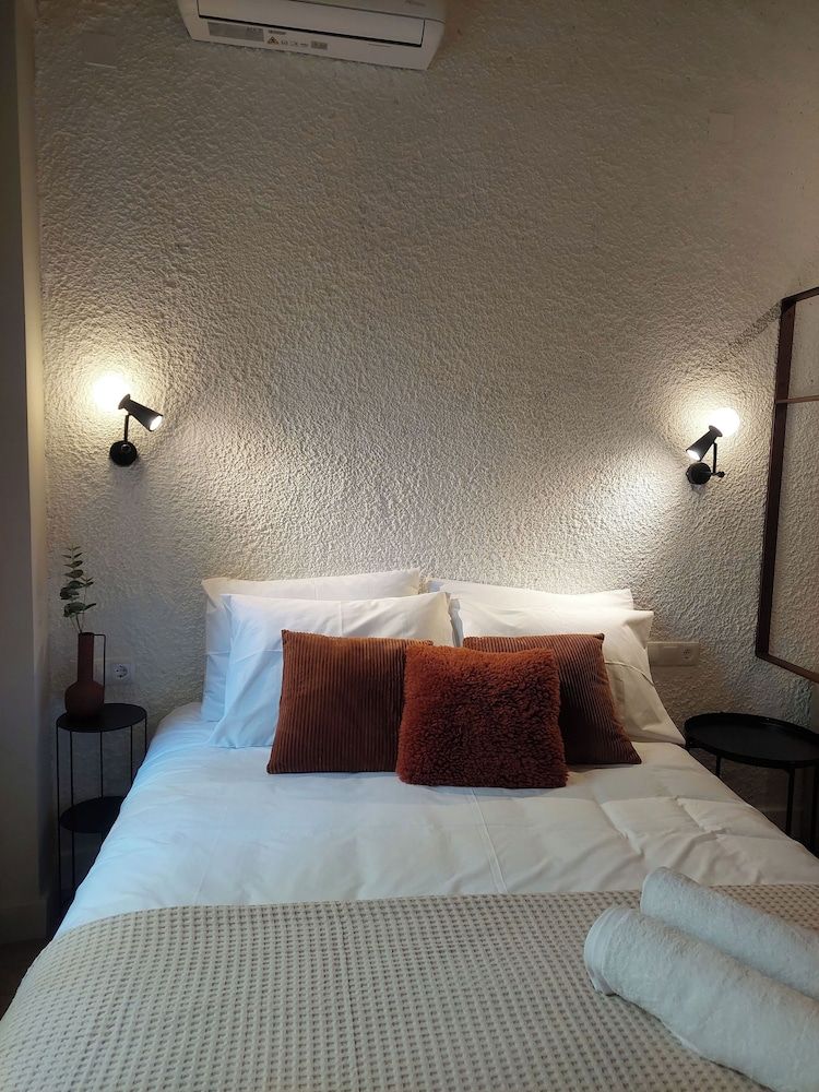 Design Apartment, 1 Queen Bed with Sofa bed, Kitchenette, City View