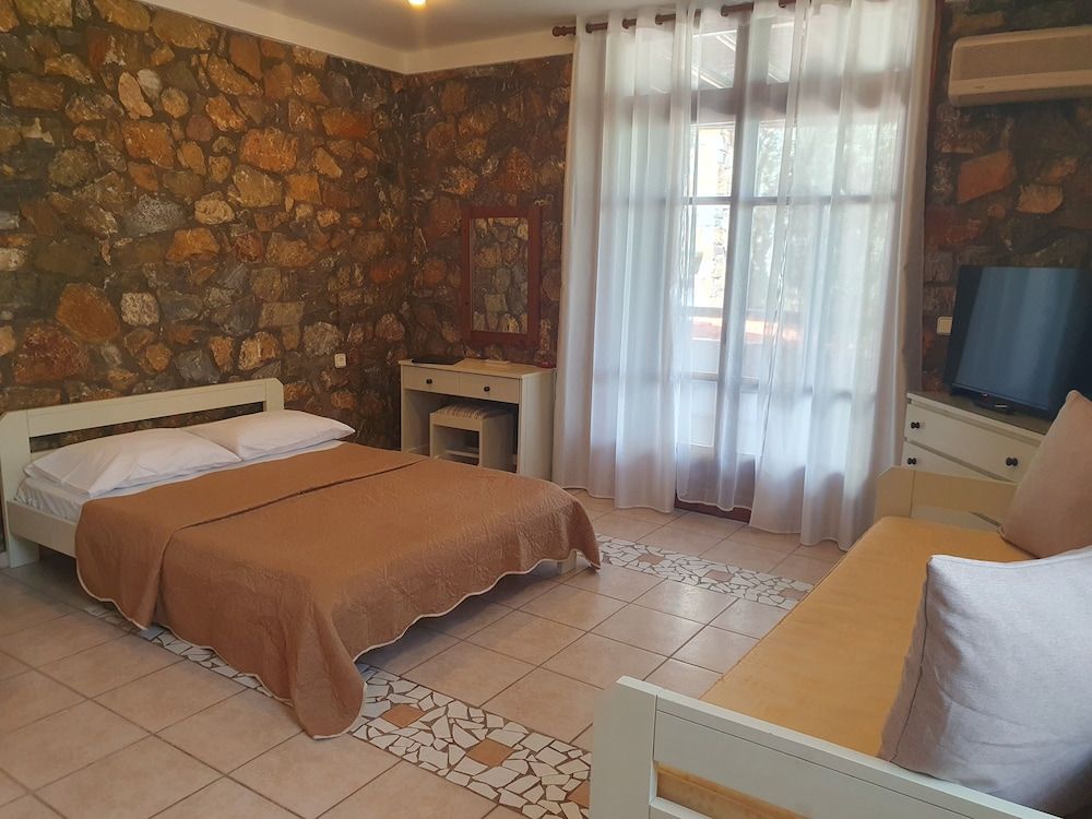 Comfort Double Room, Multiple Beds, Pool View