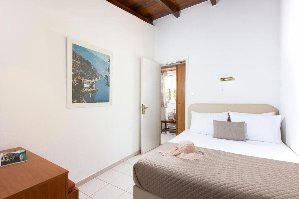 Superior Room, Garden View