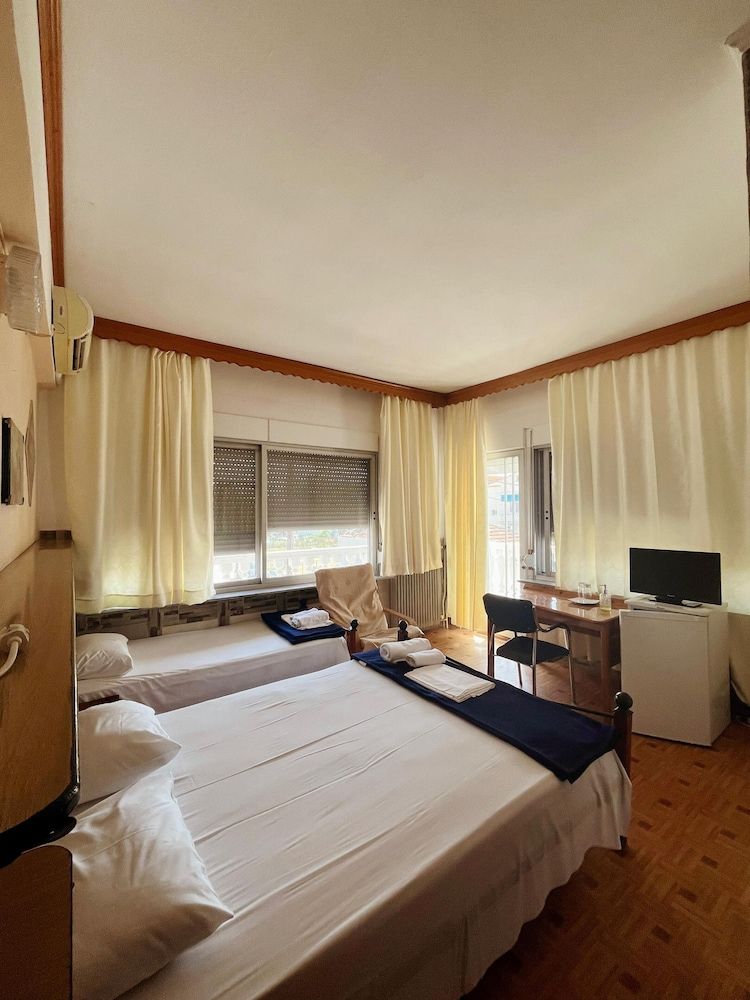 Classic Triple Room, Balcony, Sea View
