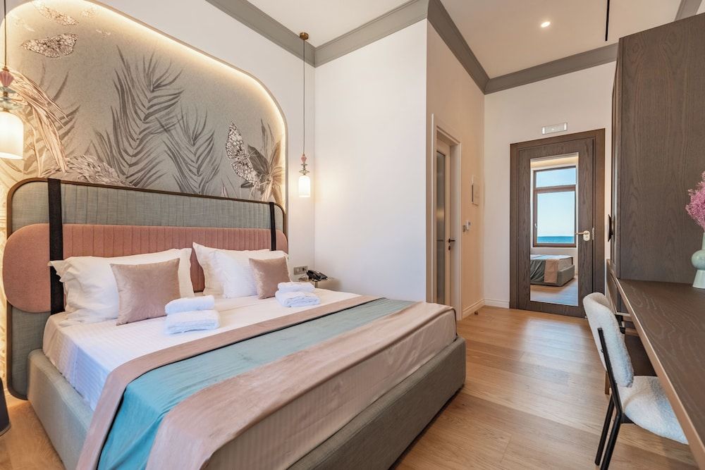Deluxe Suite, Sea View