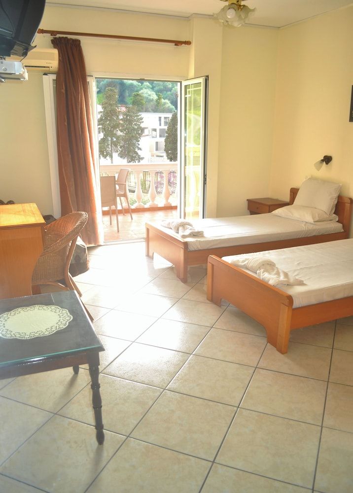 Apartment, 2 Bedrooms, Smoking, Balcony