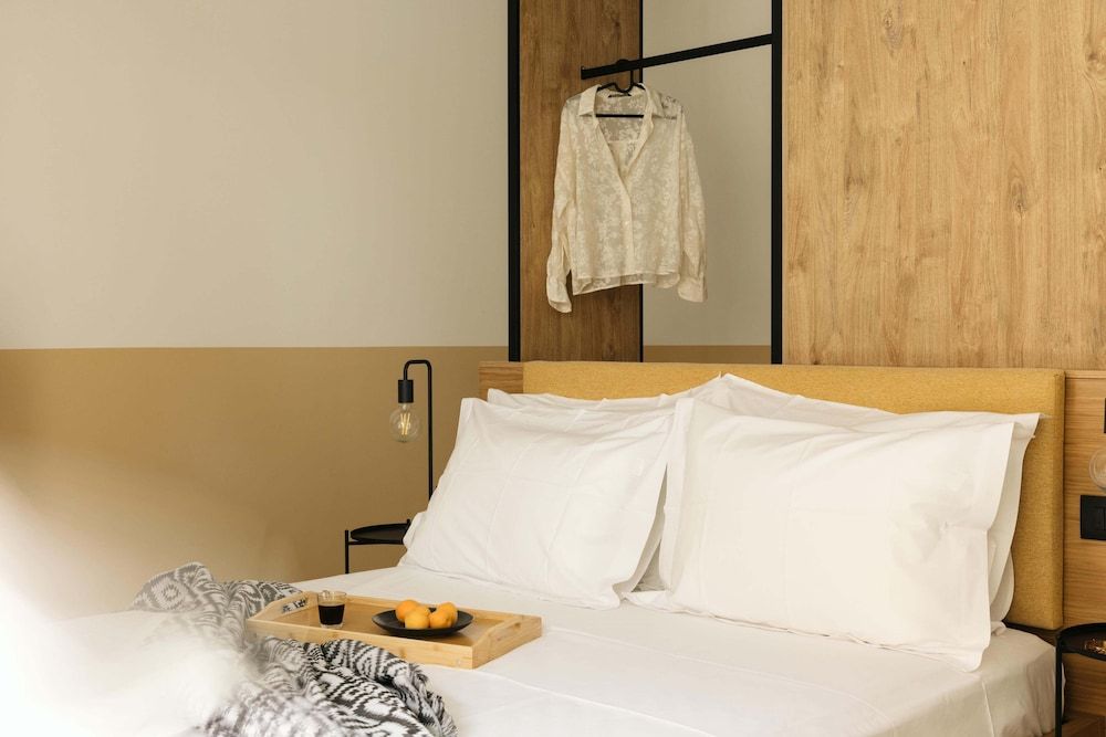 Marea Suites Deluxe Double Room 2