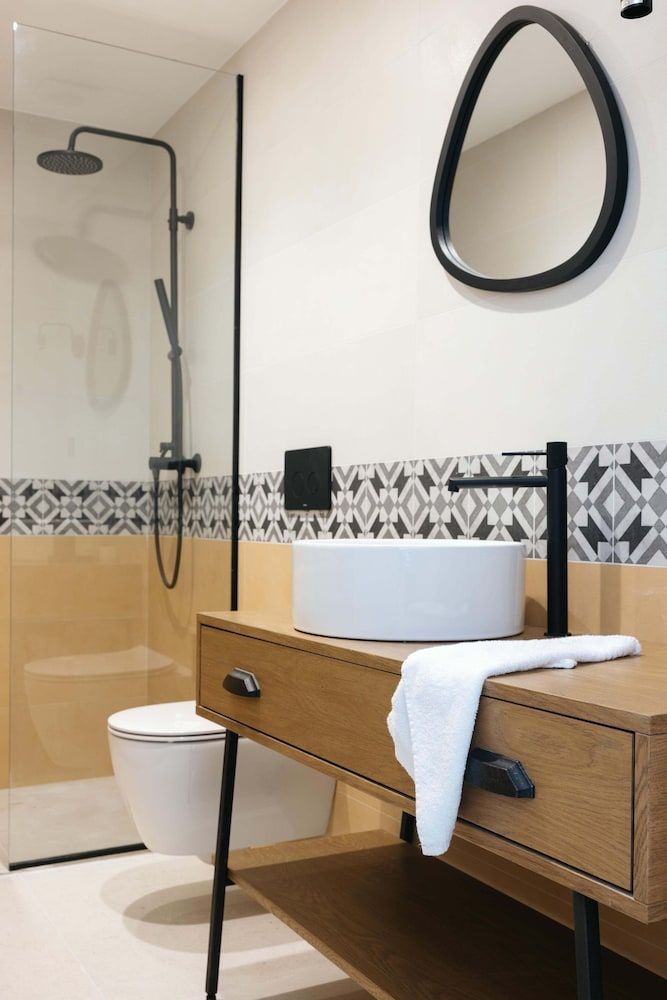 Marea Suites Deluxe Double Room 5