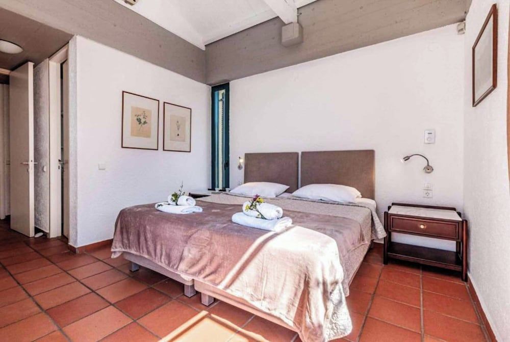 Villa (2 Bedrooms)