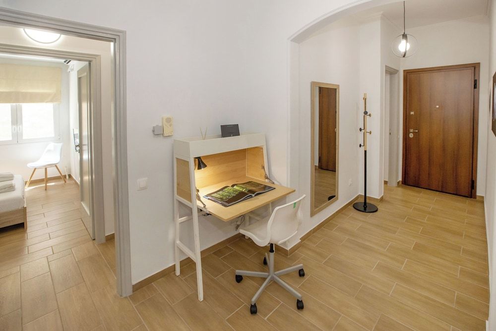 Beautiful apt near the sea by GHH Comfort Apartment, 2 Bedrooms 10