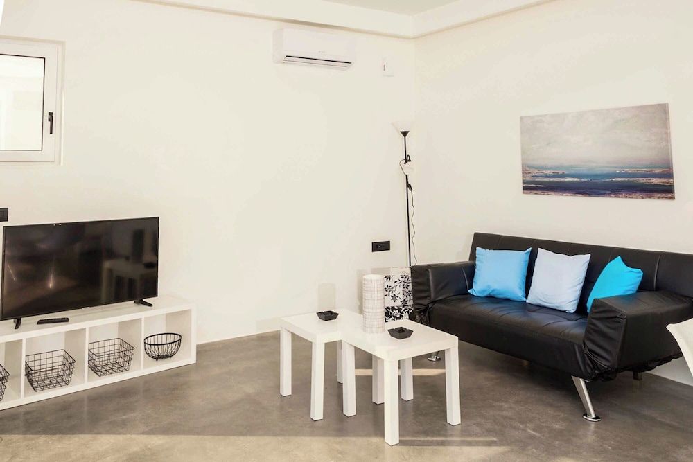 Villa (2 Bedrooms)
