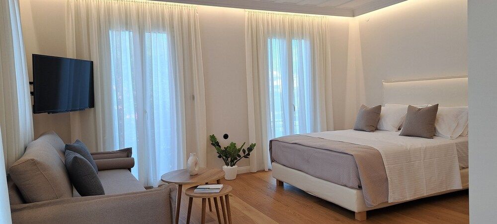 VERANI SUITES Deluxe Suite (Ioanna)